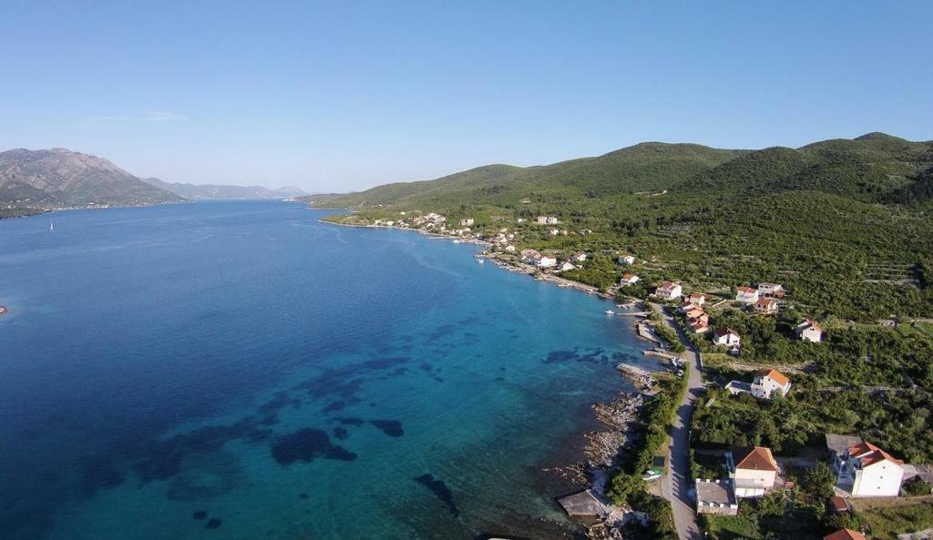 Apartment Kneze Račišće Esterno foto