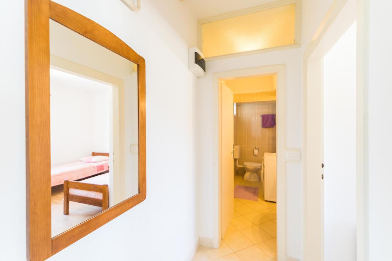 Apartment Kneze Račišće Esterno foto