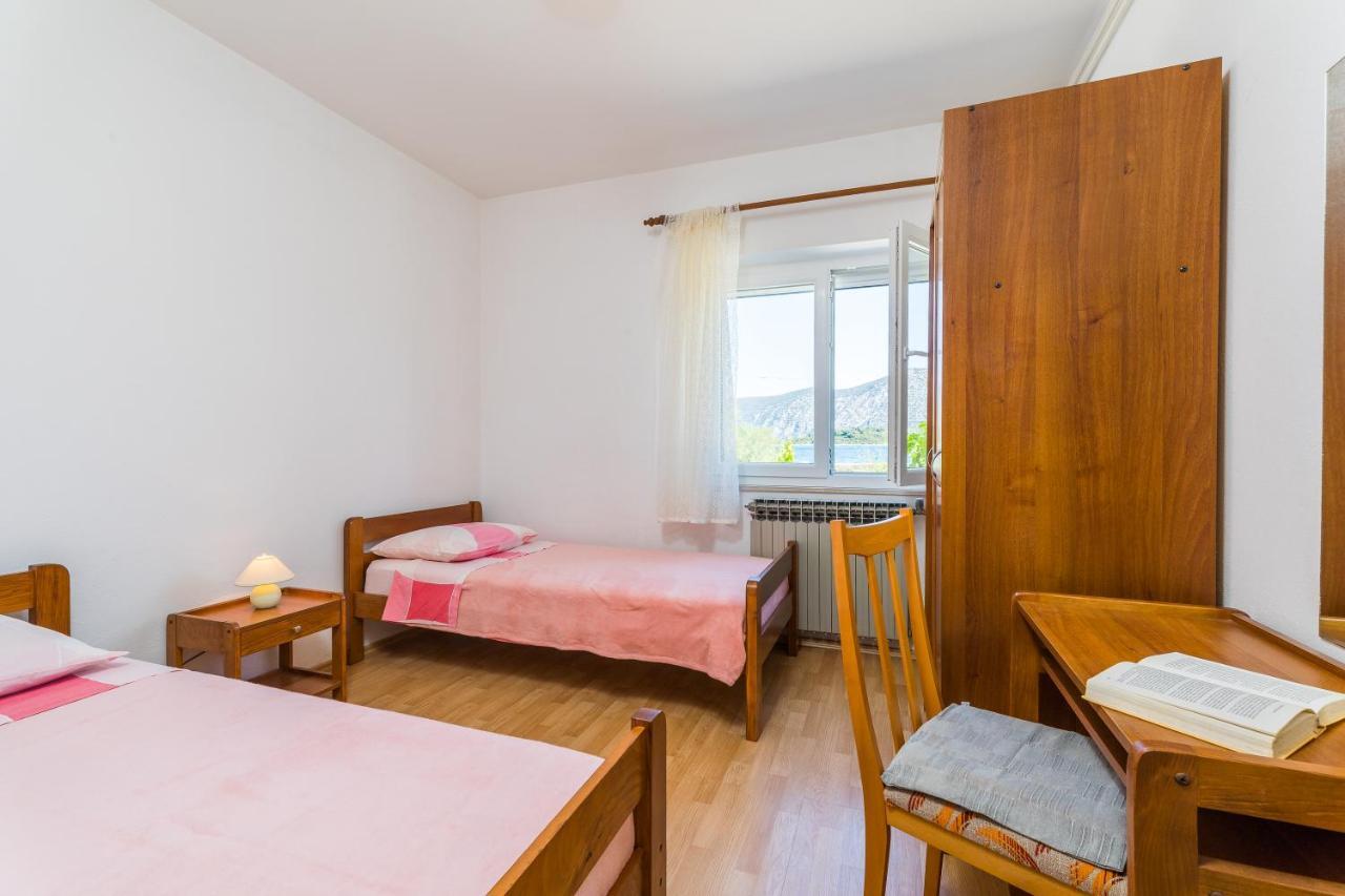 Apartment Kneze Račišće Esterno foto